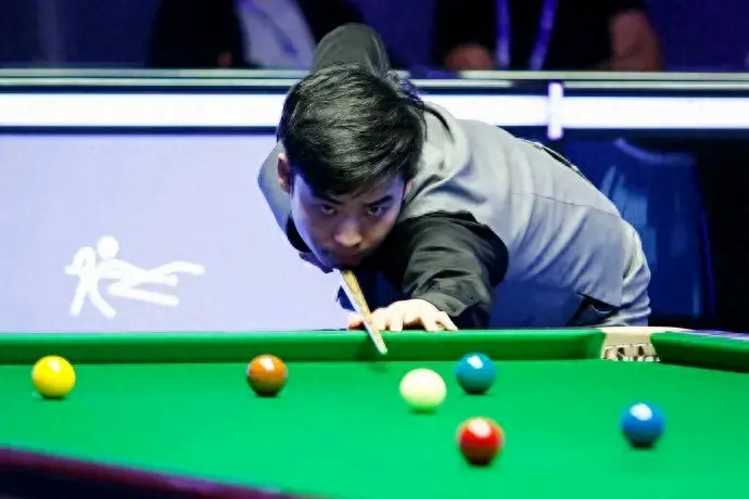 中场位置寻 中场位置寻