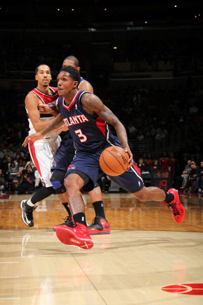 露出致命短 露出致命短